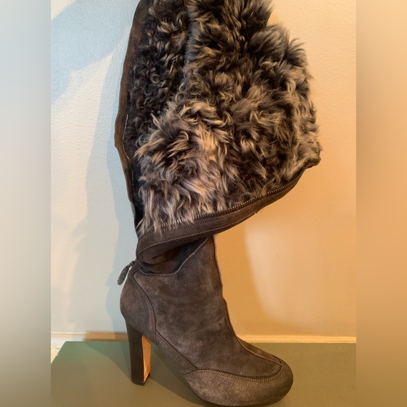 UGG Collection over-the-knee genuine shearling heel boots - Picture 4 of 8